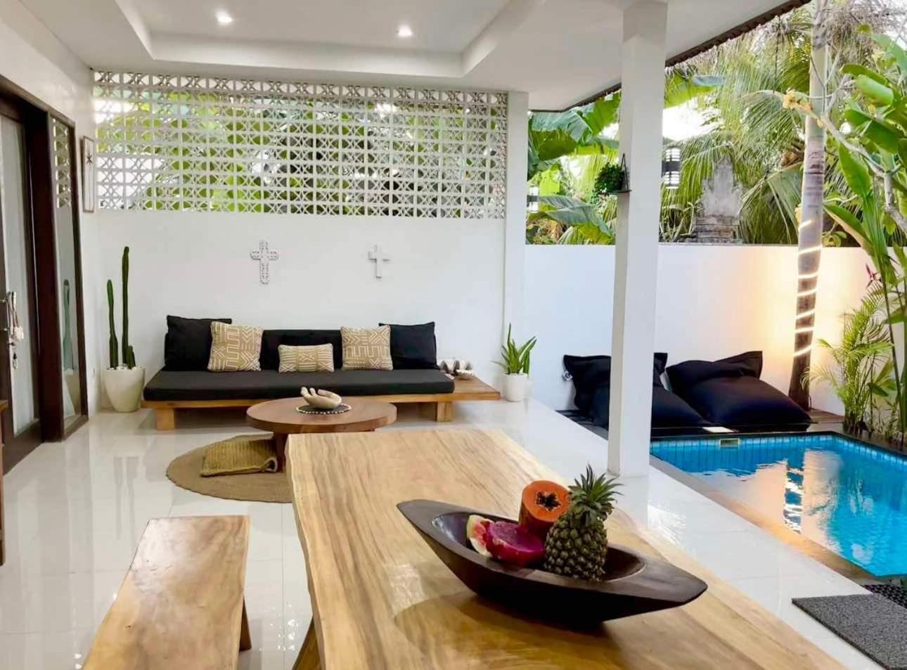 The Captains Villa Nusa Lembongan  Exterior photo